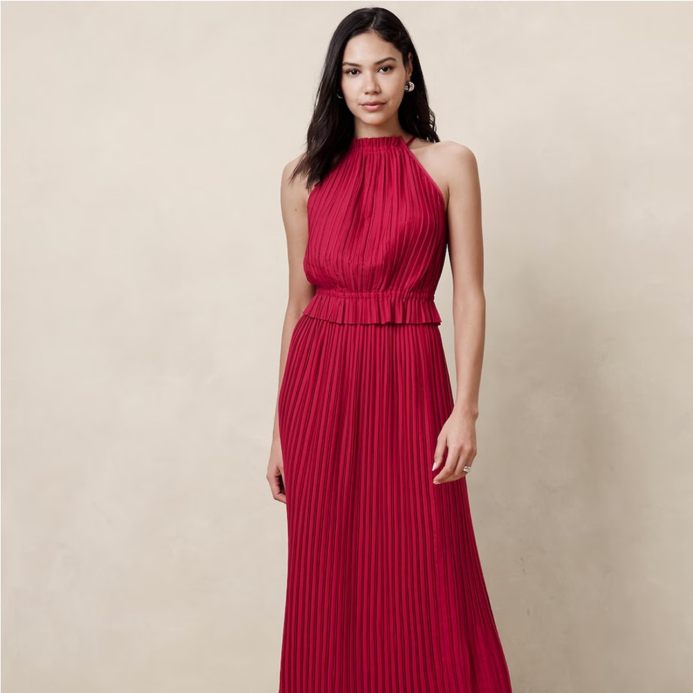 Banana Republic, top and skirt set,new with tags. Size Medium. Magenta color.